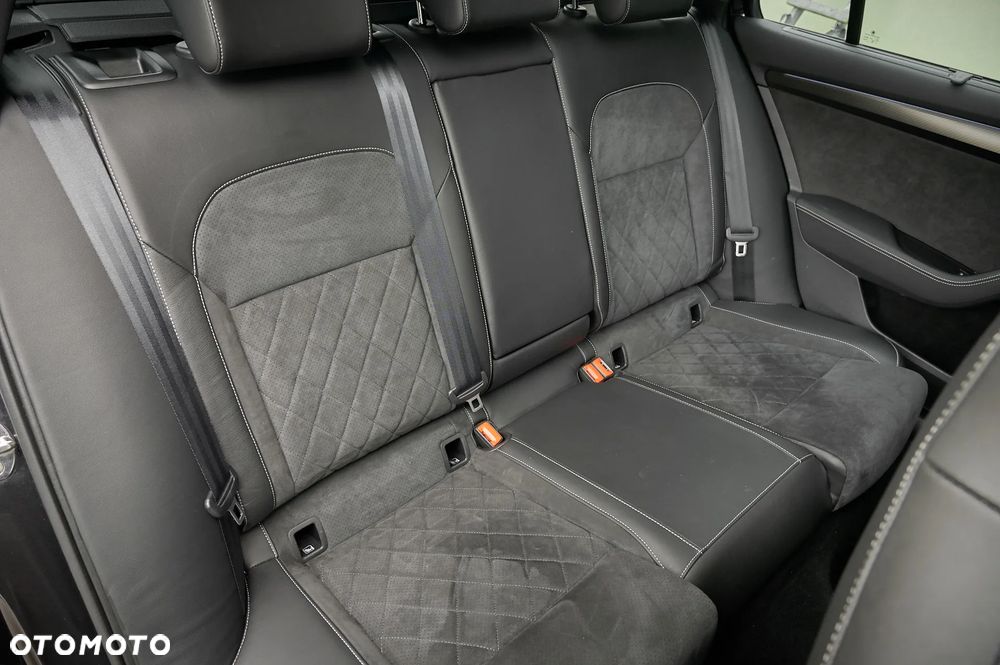 Skoda Superb 1.5 TSI DSG Sportline - 21