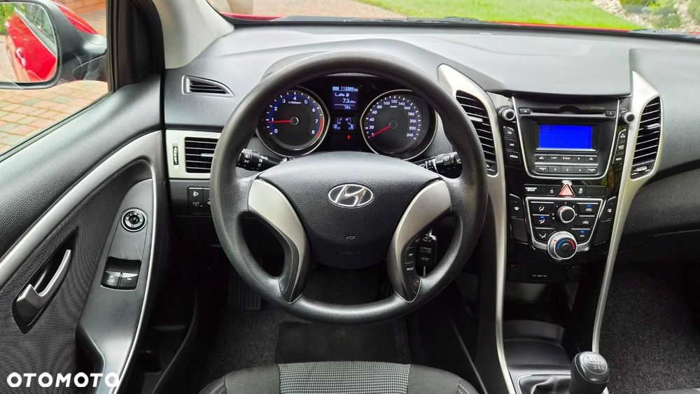 Hyundai i30 1.4 Classic + - 17
