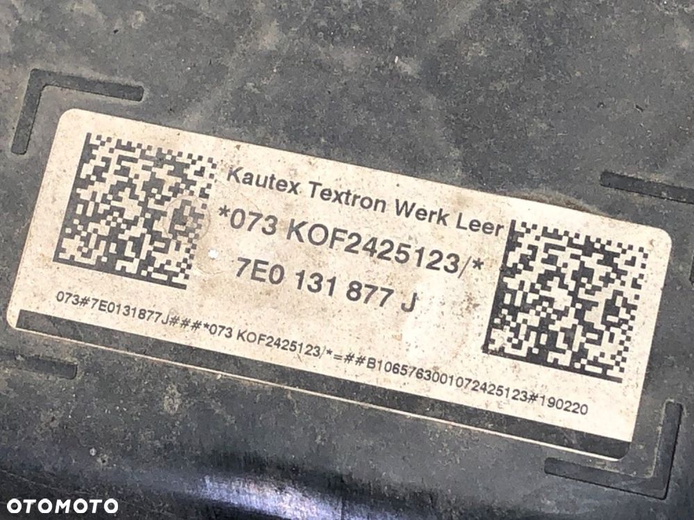 ZBIORNIK SCR  VW TRANSPORTER / CARAVELLE VI Autobus (SGB, SGJ, SHB, SHJ) 2015 - 2022 2.0 TDI 81 kW - 5