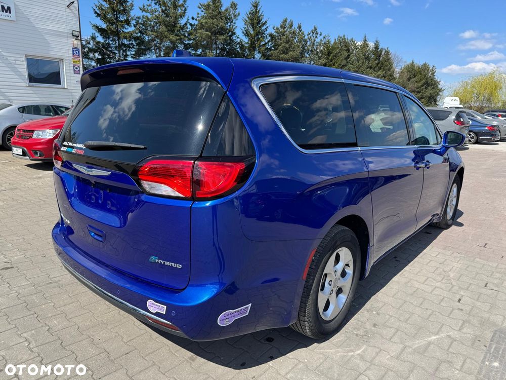 Chrysler Pacifica - 3