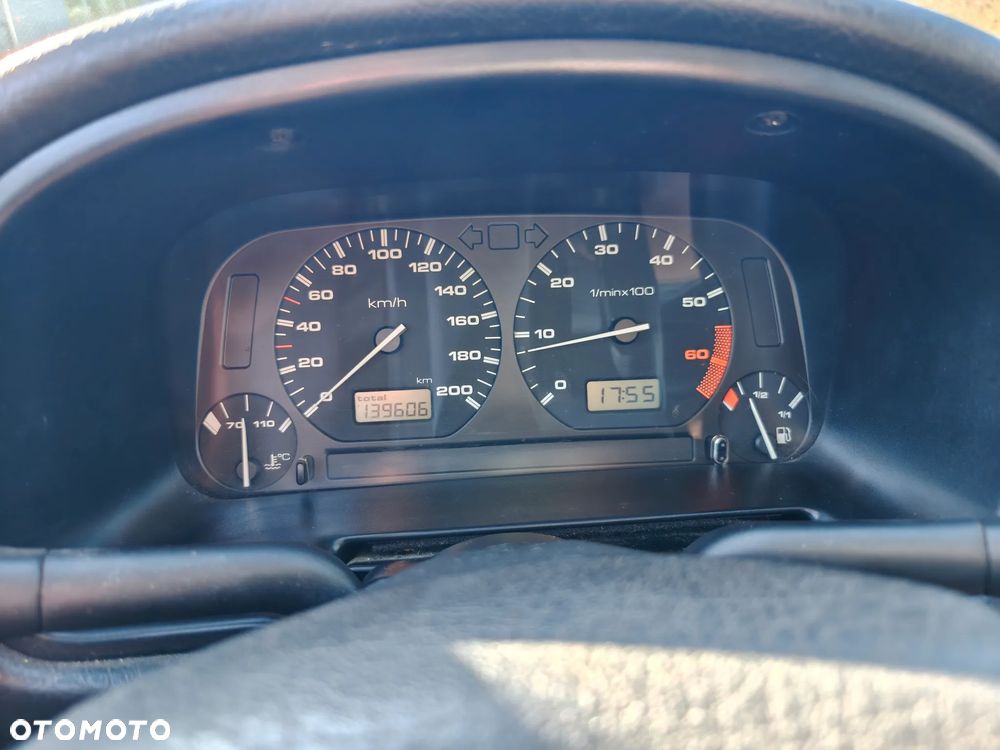Volkswagen Polo - 8