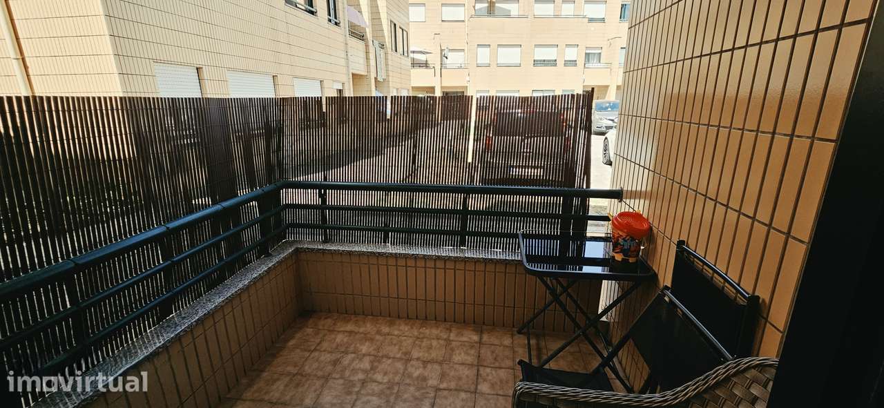 T2 com varanda e jardim em Vila Nova de Gaia - Grande imagem: 5/13