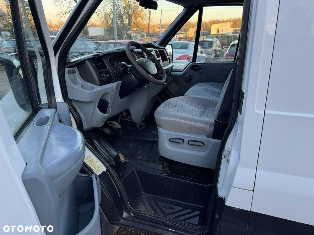 Ford Transit - 14