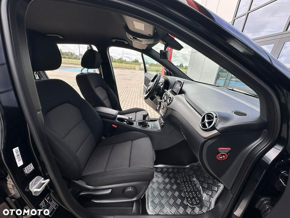 Mercedes-Benz Klasa B 180 Style - 14
