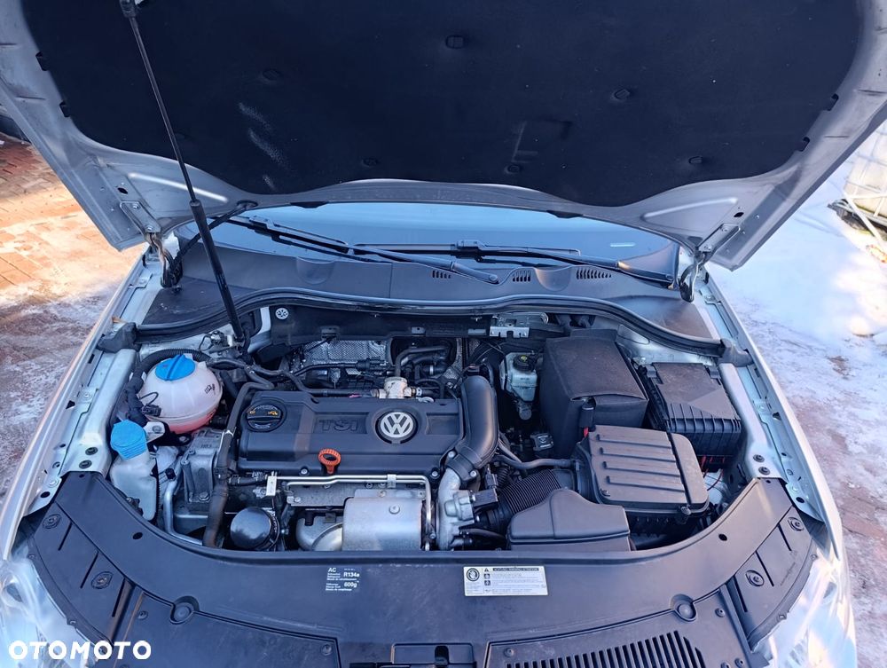 Volkswagen Passat - 14