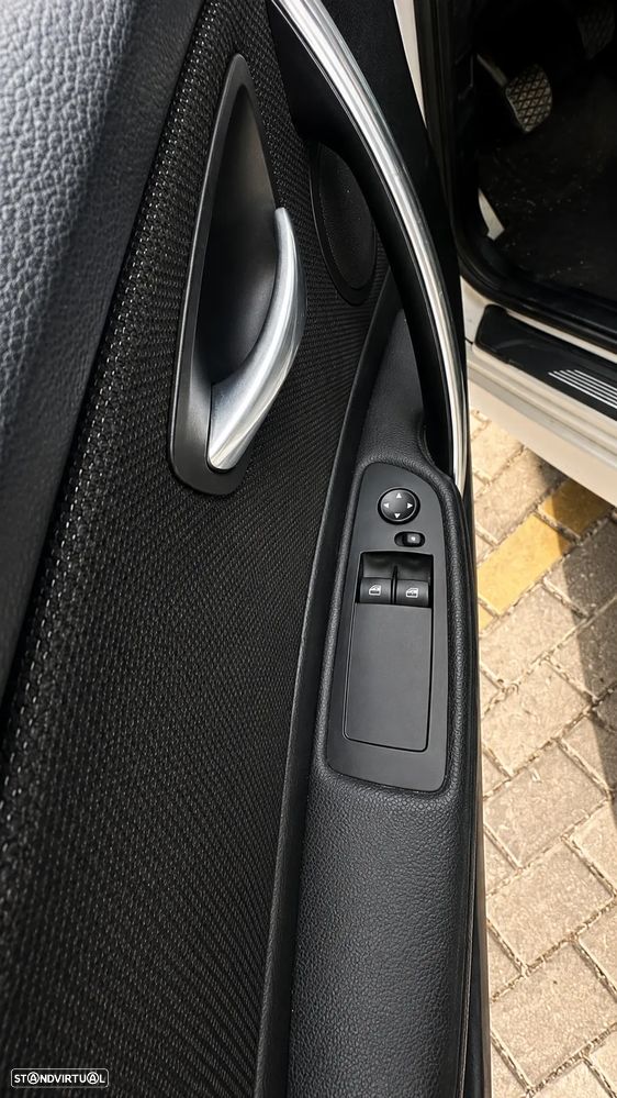 BMW 1M Coupe - 9