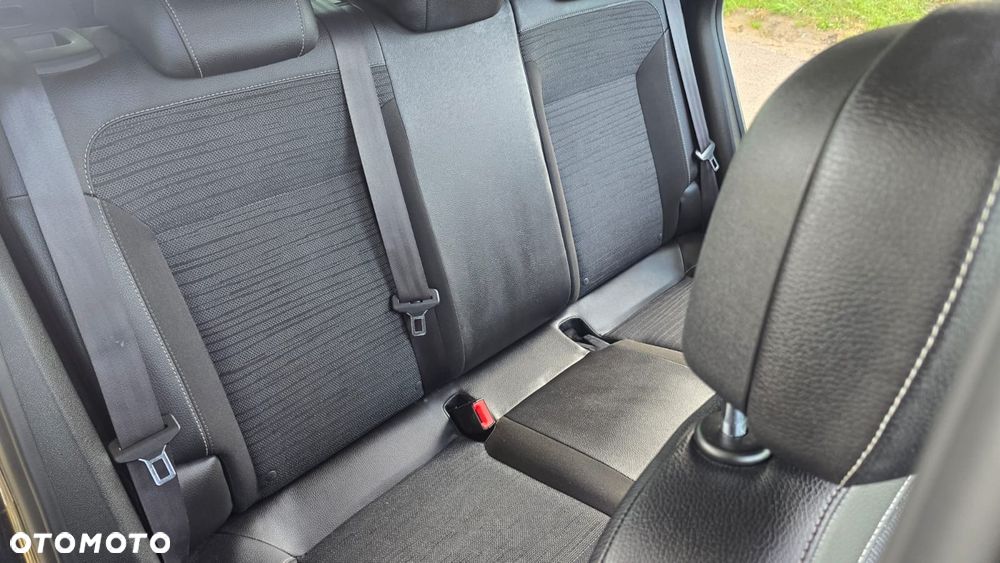 Opel Astra 1.7 CDTI DPF ENERGY - 5