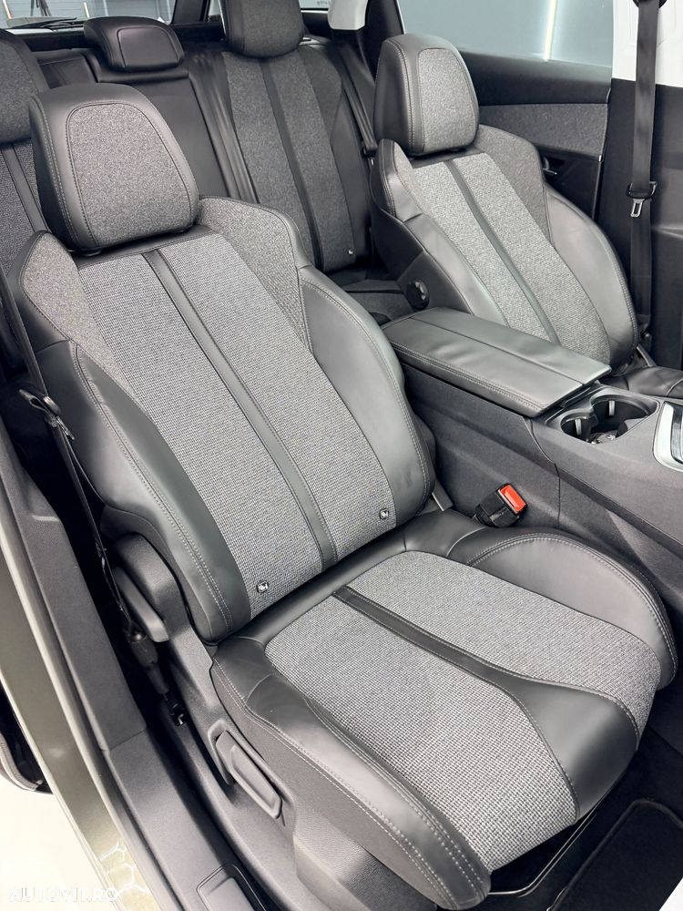 Peugeot 3008 PureTech 130 Stop & Start Allure - 17