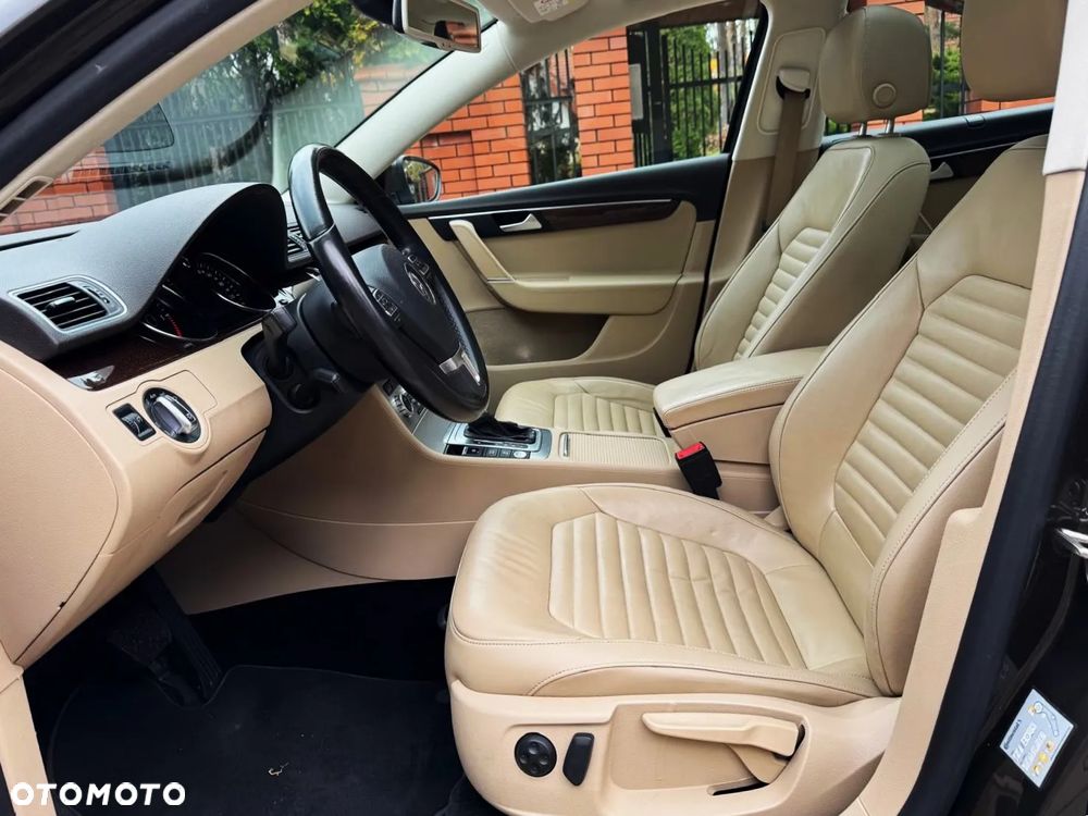 Volkswagen Passat 2.0 TDI Highline DSG - 19