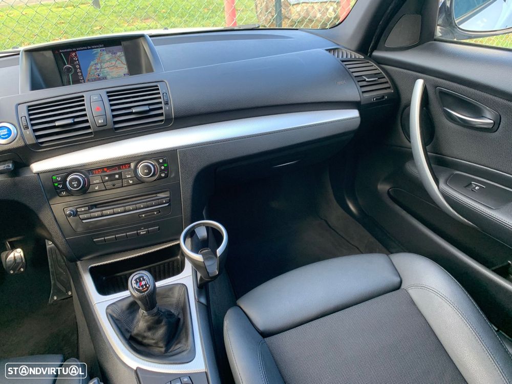 BMW 118 d Pack M - 18