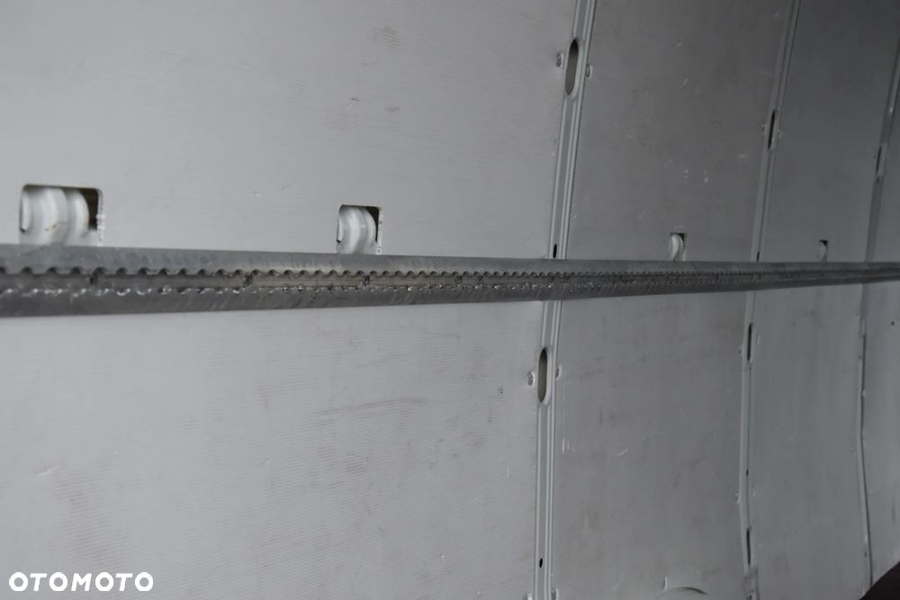 Iveco DAILY MAXI 35S16 / 2.3 - 160 KM / AUTOMAT HI-MATIC / NOWY MODEL / 3 OSOBY / DOSTAWCZE / BLASZAK / KLIMA / CZUJNIKI COFANIA / NISKI PRZEBIEG / 2022 / SERWISOWANY / Z NIEMIEC - 25