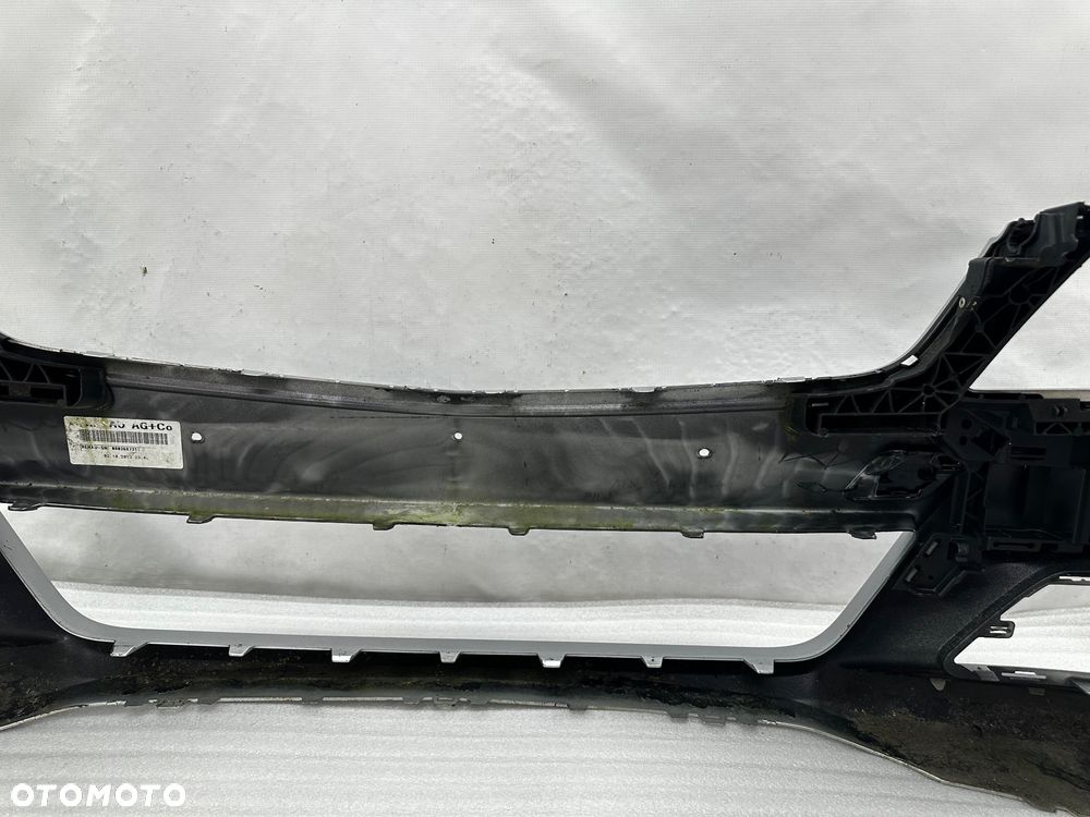 MERCEDES W204 LIFT ZDERZAK PRZEDNI PRZÓD NA 6xPDC, KOLOR SREBRNY, NR AUKCJI NZ53 - 10