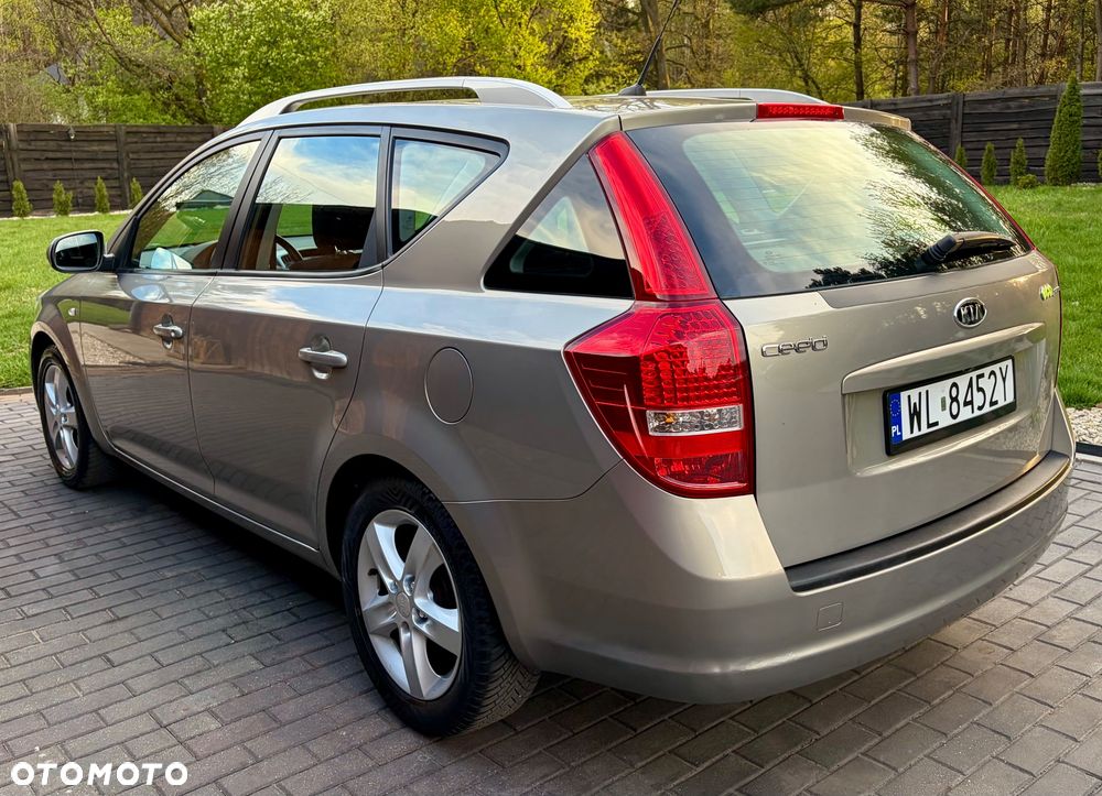 Kia Ceed 1.4 Comfort + - 4