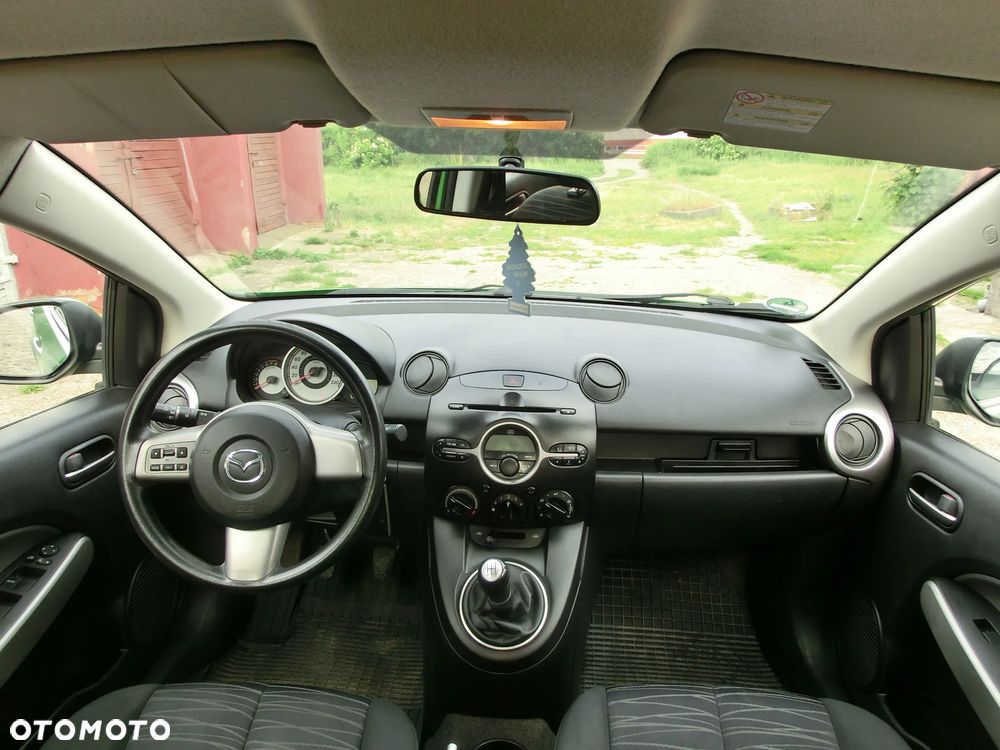 Mazda 2 1.3 Exclusive - 11