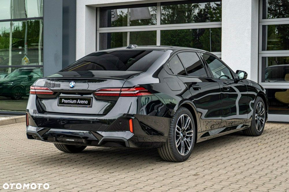 BMW Seria 5 - 11