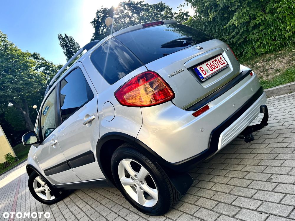 Suzuki SX4 1.6 GS / Premium - 3