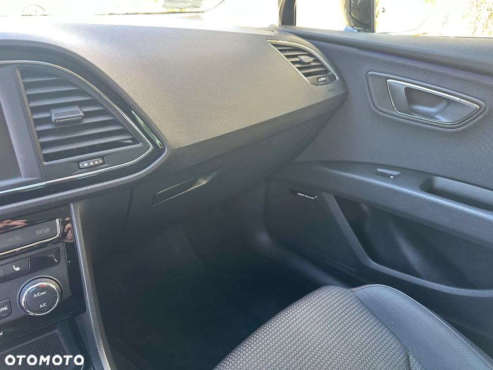 Seat Leon 1.8 TSI FR Black S&S DSG - 3