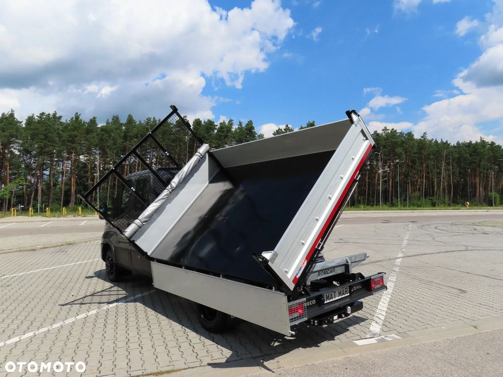 Iveco DAILY 35C16 Doka Dubel Brygadowy MIXTO 6-Cio Os.+755 Kg Ład. Wywrotka Kiper Wywrot x 3 str. 3100 mm Długość + Stelaż i Plandeka 2100 mm Wysokość Renomowanej Firmy RomCar Rozstaw Osi 3750 mm Blokada Tylnego Mostu WZMACNIANY HAK 3500 Kg 55 Tys Km Przeb. Stan Auta JAK NOWY POLECAM - 20