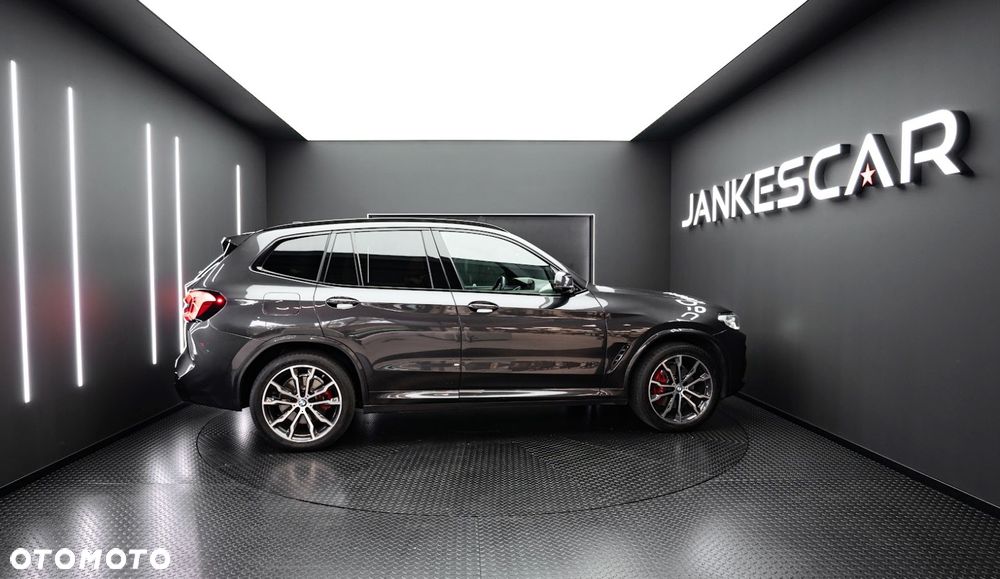 BMW X3 xDrive30i M Sport Edition - 4