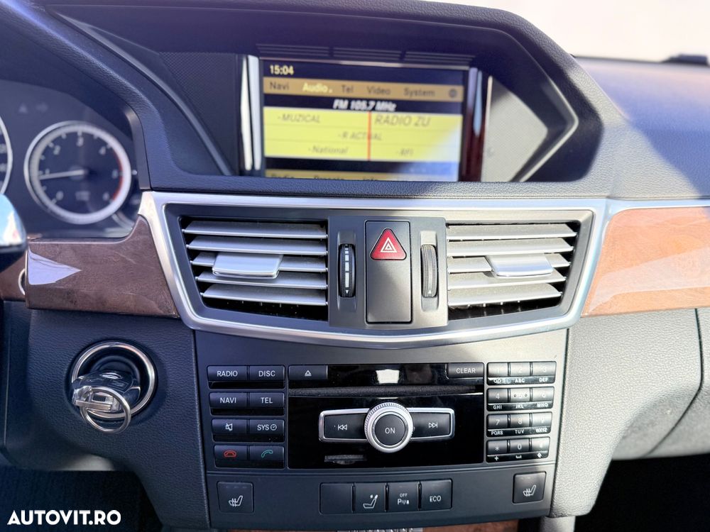 Mercedes-Benz E 220 T CDI 7G-TRONIC Elegance - 24