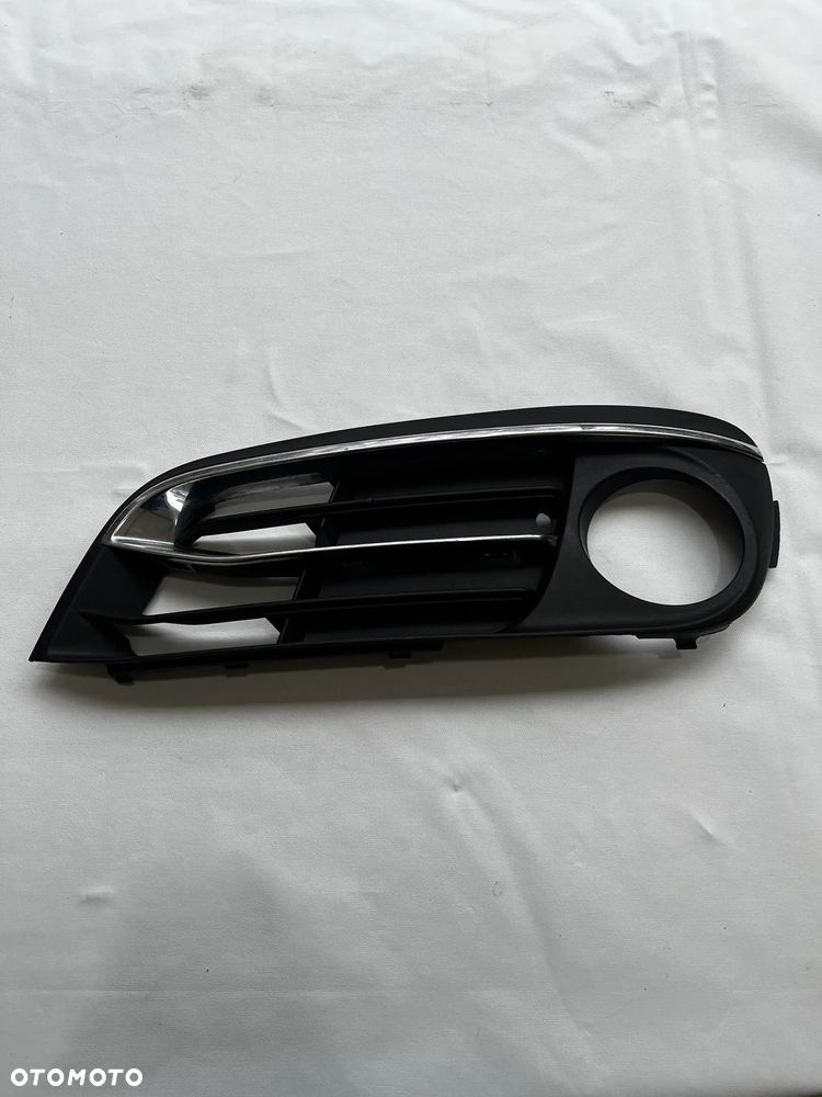 BMW Seria 5 F10/F11 X5 F15 / F32, F33, F36 Kratka Halogenu Zderzaka Lewy Przód 51117331737 - 1