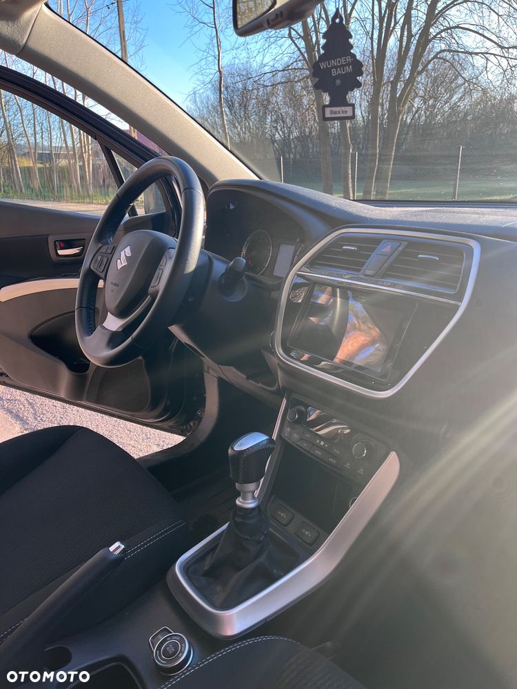 Suzuki SX4 S-Cross 1.4 SHVS Premium 4WD - 14