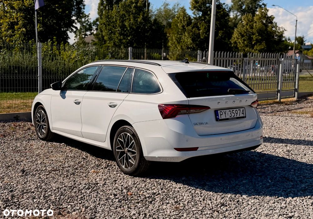 Skoda Octavia 2.0 TDI Ambition DSG - 11