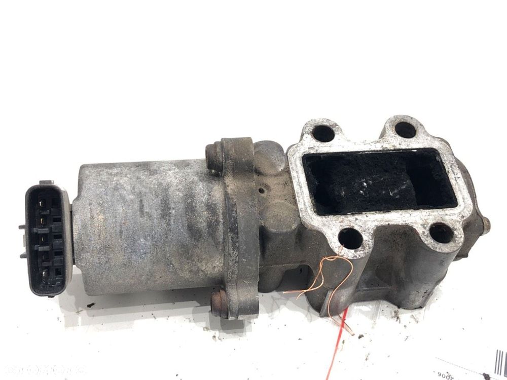 ZAWÓR EGR  TOYOTA AVENSIS sedan (_T25_) 2003 - 2008 2.0 D-4D (ADT250_) 93 kW [126 KM] olej - 1