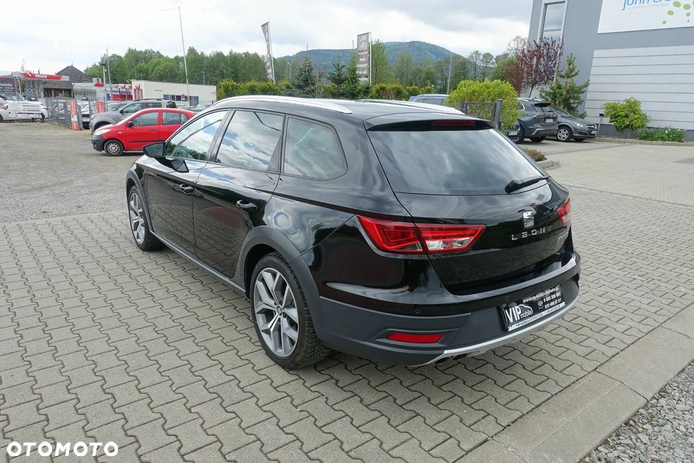Seat Leon Sportstourer 2.0 TDI Start&Stop 4Drive DSG X-Perience - 7
