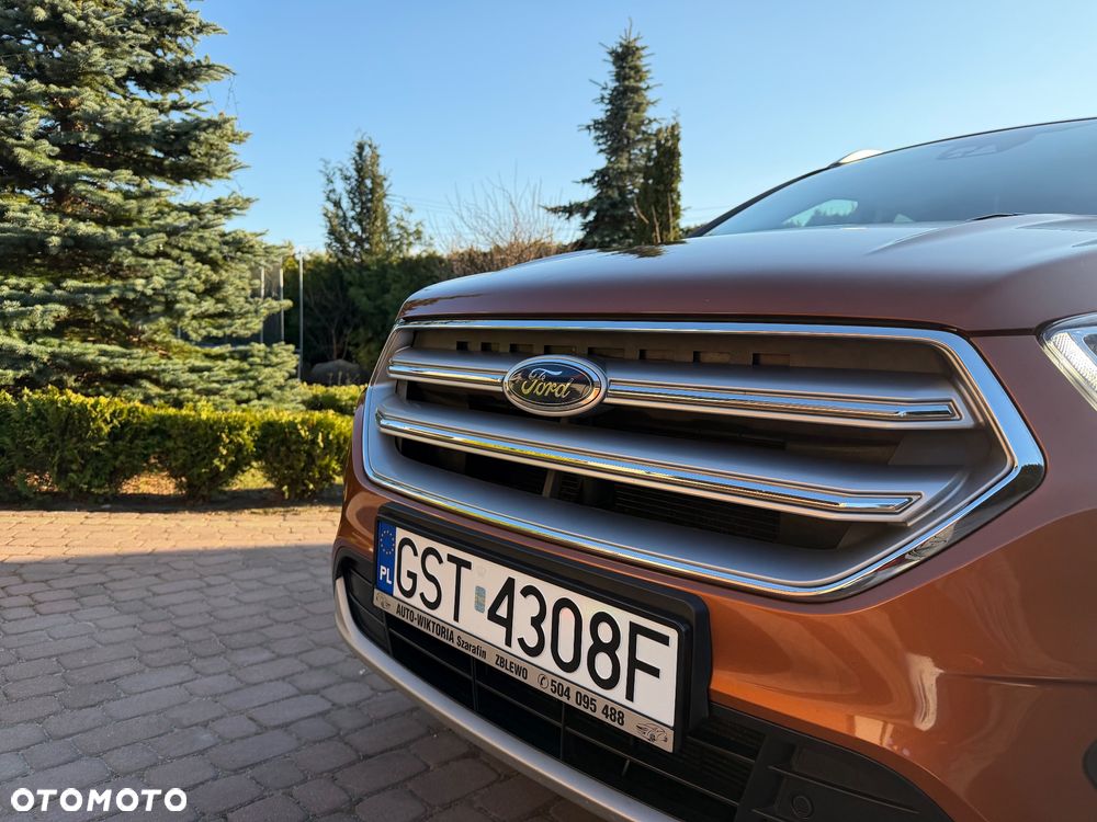 Ford Kuga 1.5 EcoBoost 2x4 Titanium - 10