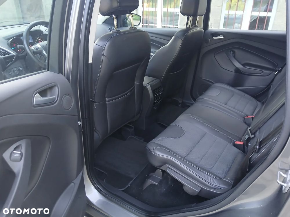 Ford Kuga 2.0 TDCi 4x4 Titanium - 20
