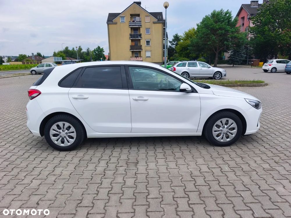 Hyundai i30 1.4 Comfort - 4