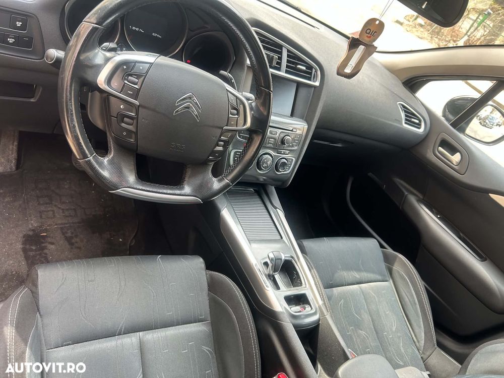 Citroën C4 1.6 e-HDi FAP Exclusive - 9