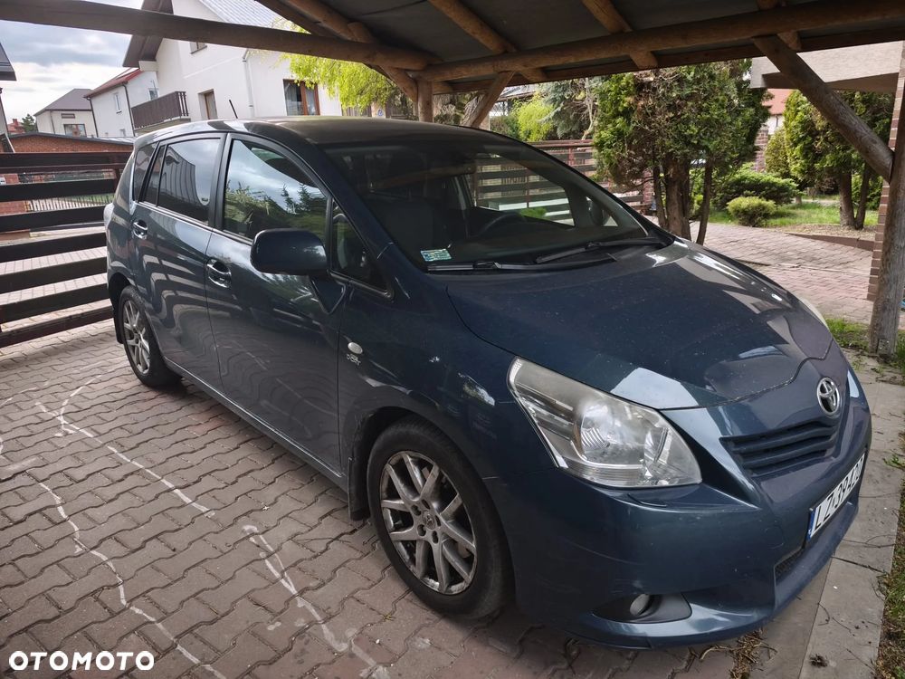 Toyota Verso 2.2 D-CAT Prestige 7os - 1