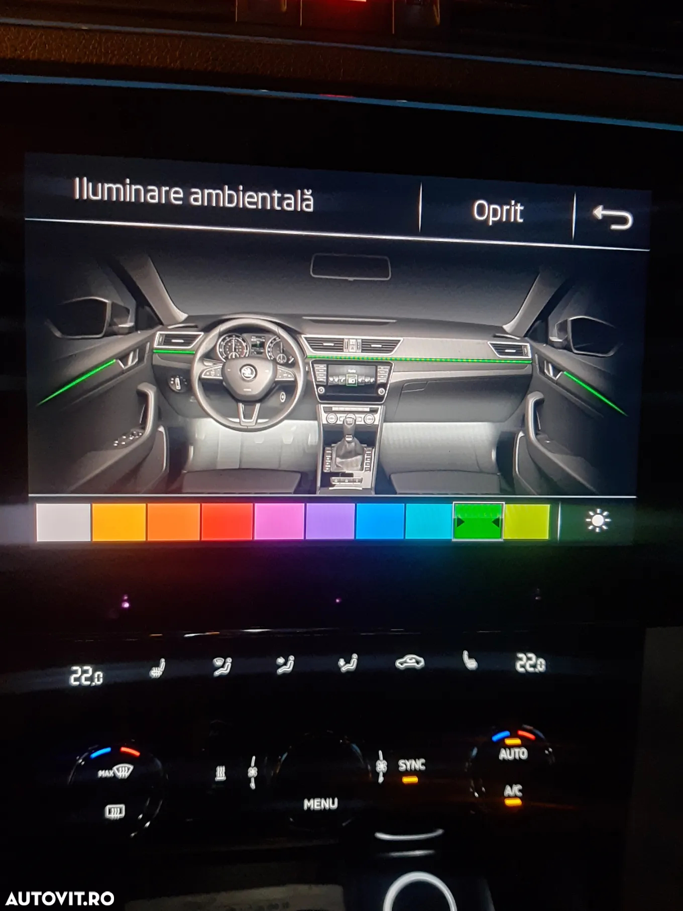 Skoda Superb 2.0 TDI DSG Style - 10