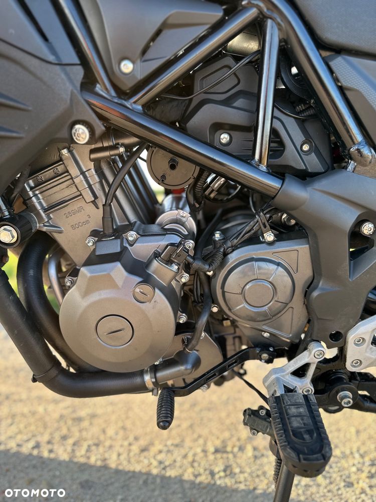 Benelli TRK 502X - 12