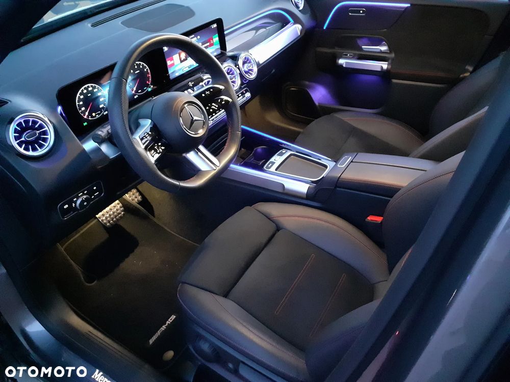 Mercedes-Benz GLB 200 AMG Line 7G-DCT - 17