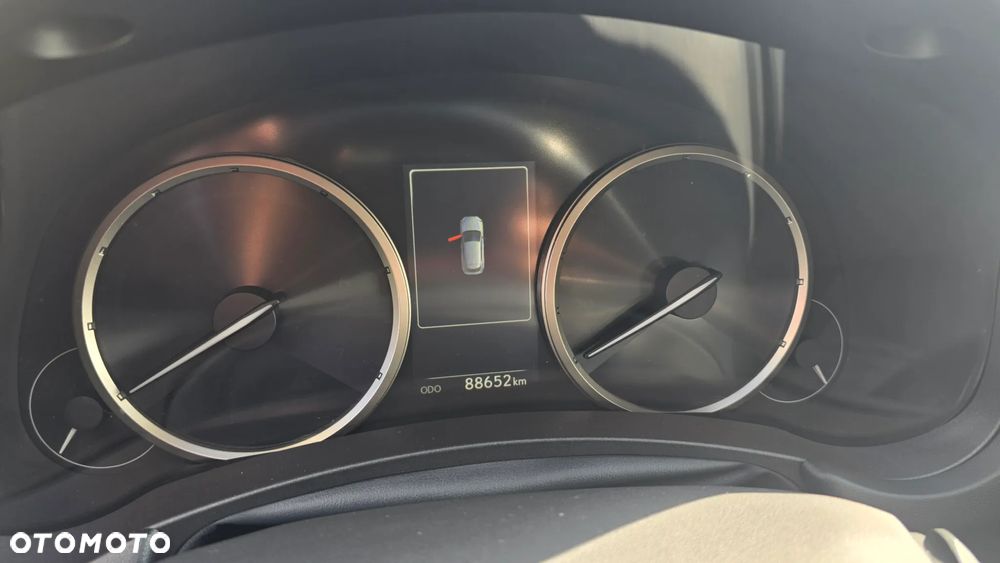 Lexus NX 300h F Impression AWD - 33
