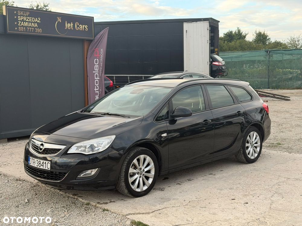 Opel Astra, 2012