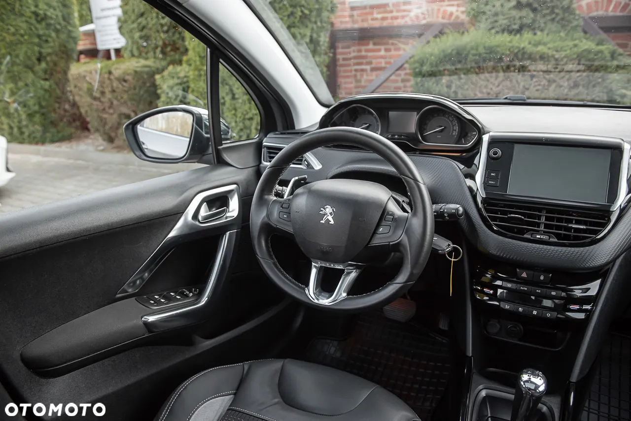 Peugeot 2008 e-HDi FAP 92 EGS6 STOP & START Allure - 24