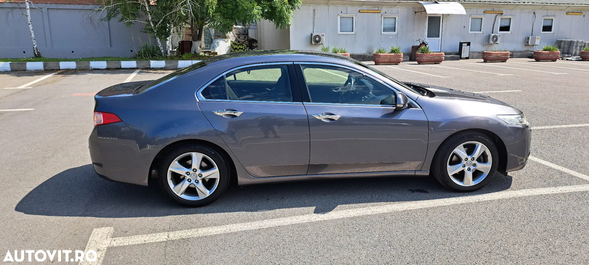 Honda Accord 2.0i MT Lifestile - 3