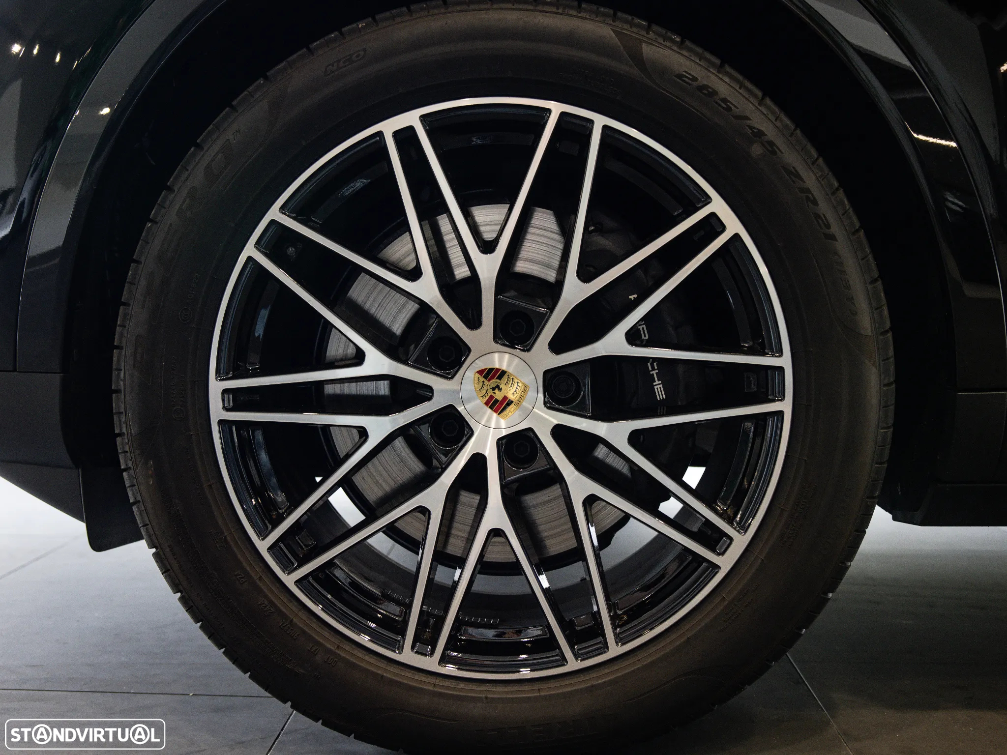 Porsche Cayenne Coupé E-Hybrid - 12