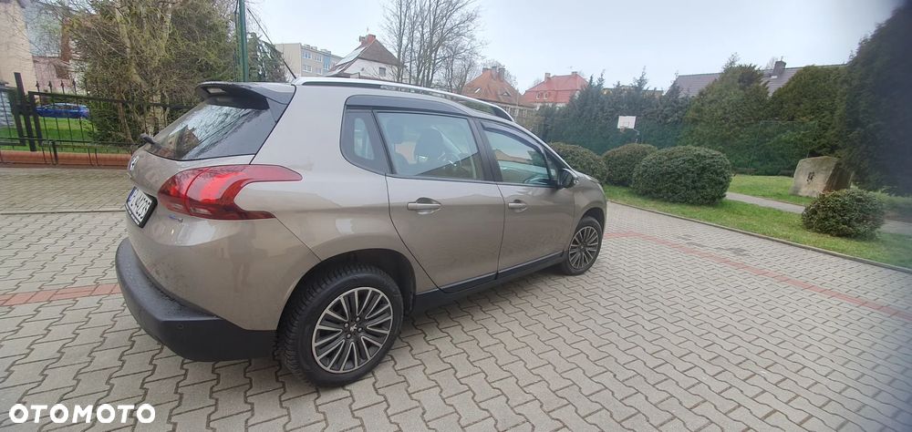 Peugeot 2008 PureTech 110 Stop&Start GT-Line Edition - 9