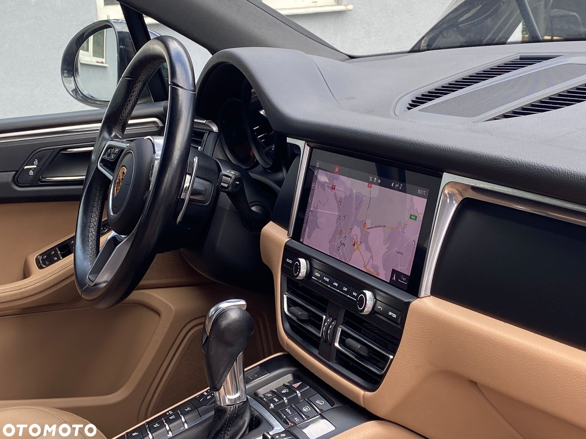 Porsche Macan Standard - 26
