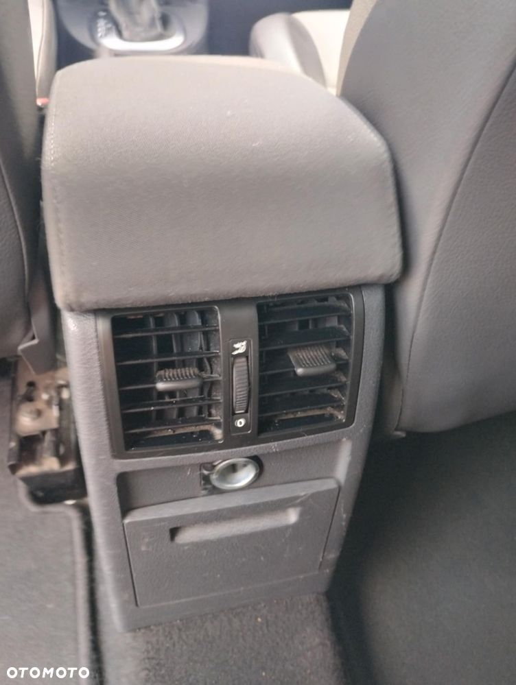 Volkswagen Caddy 1.6 TDI Comfortline DSG - 13