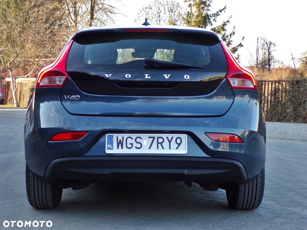 Volvo V40 D2 Momentum - 10