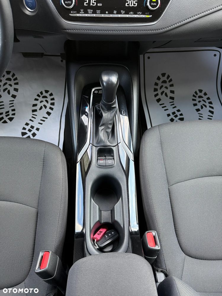 Toyota Corolla 1.8 Hybrid Comfort - 12