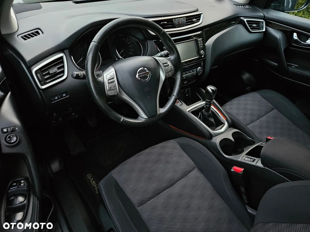 Nissan Qashqai 1.2 DIG-T N-Vision - 20