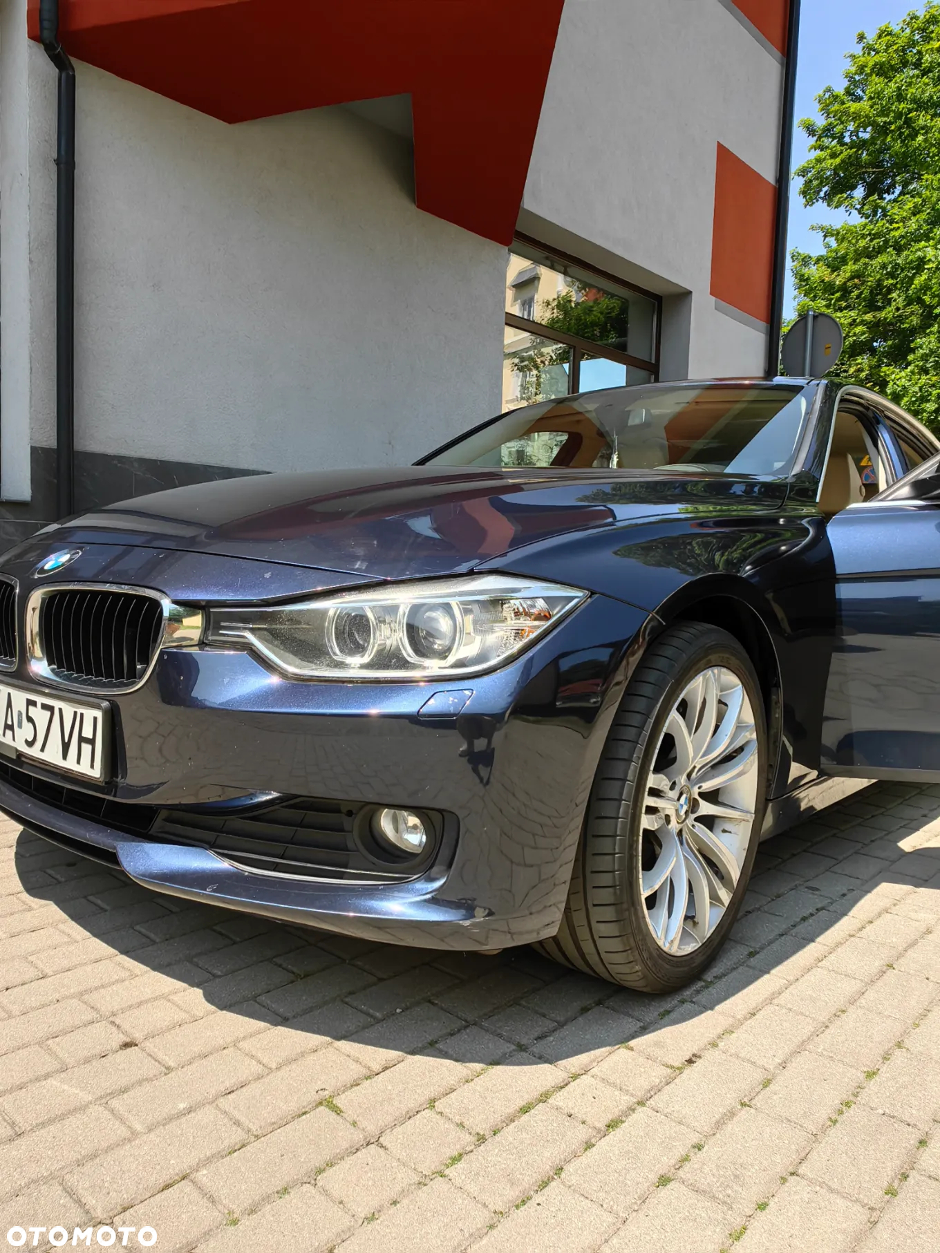BMW Seria 3 320i Efficient Dynamics Luxury Line - 2