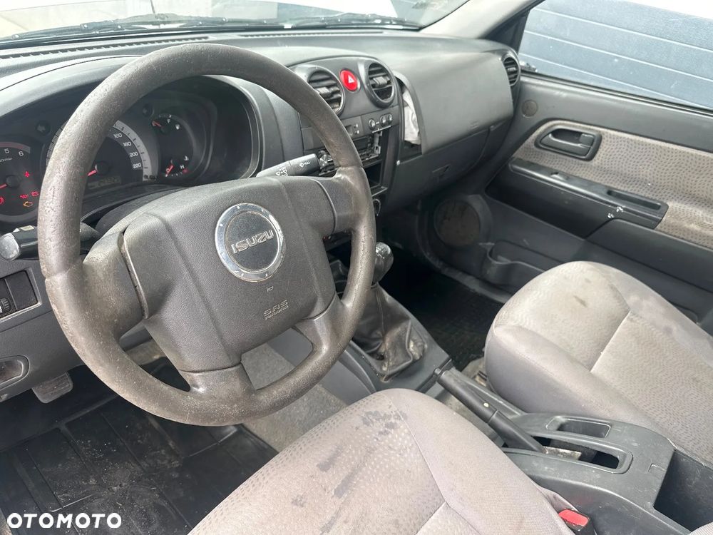 Isuzu D-Max - 17
